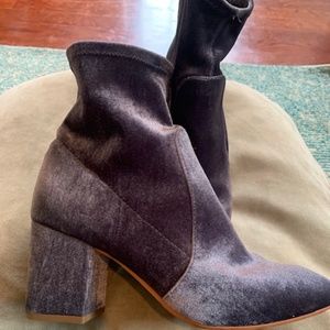 Women's Loft Velvet Block Heel Ankle Boots
